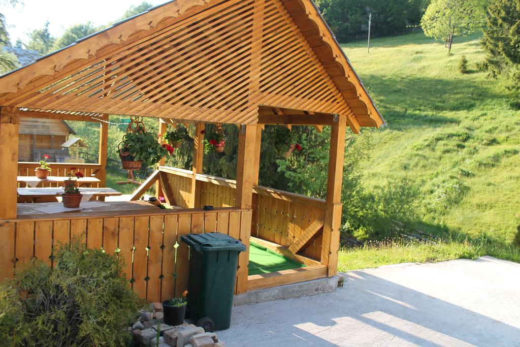 Arnica Montana Hotel Arieseni Bagian luar foto